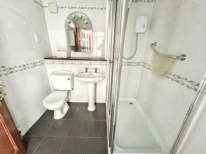Photo 16- click for photo gallery